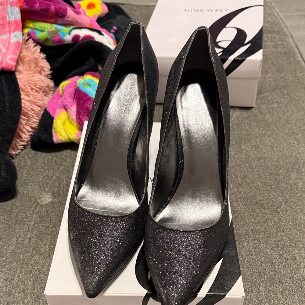 Nine West black glitter heals